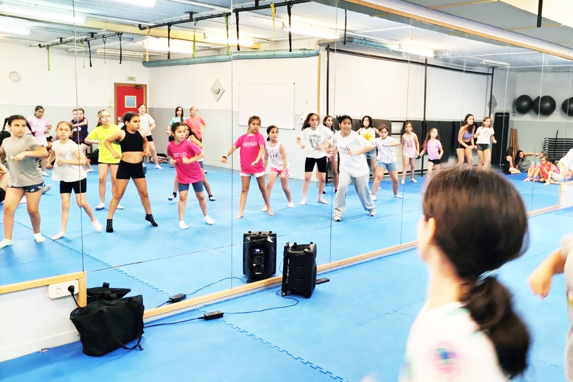 ESCOLA DE DANSA slider escola dansa safa horta estiu dance - ESCOLA DE DANSA