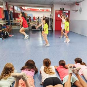 ESCOLA DE DANSA ESTIU SAFA1 300x300 - ESCOLA-DE-DANSA-ESTIU-SAFA1